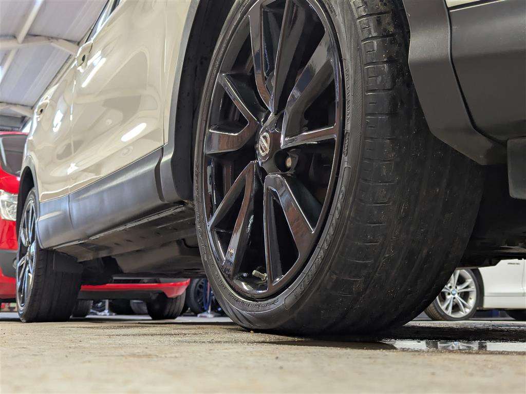 <p>2014 NISSAN QASHQAI TEKNA DCI CVT</p>