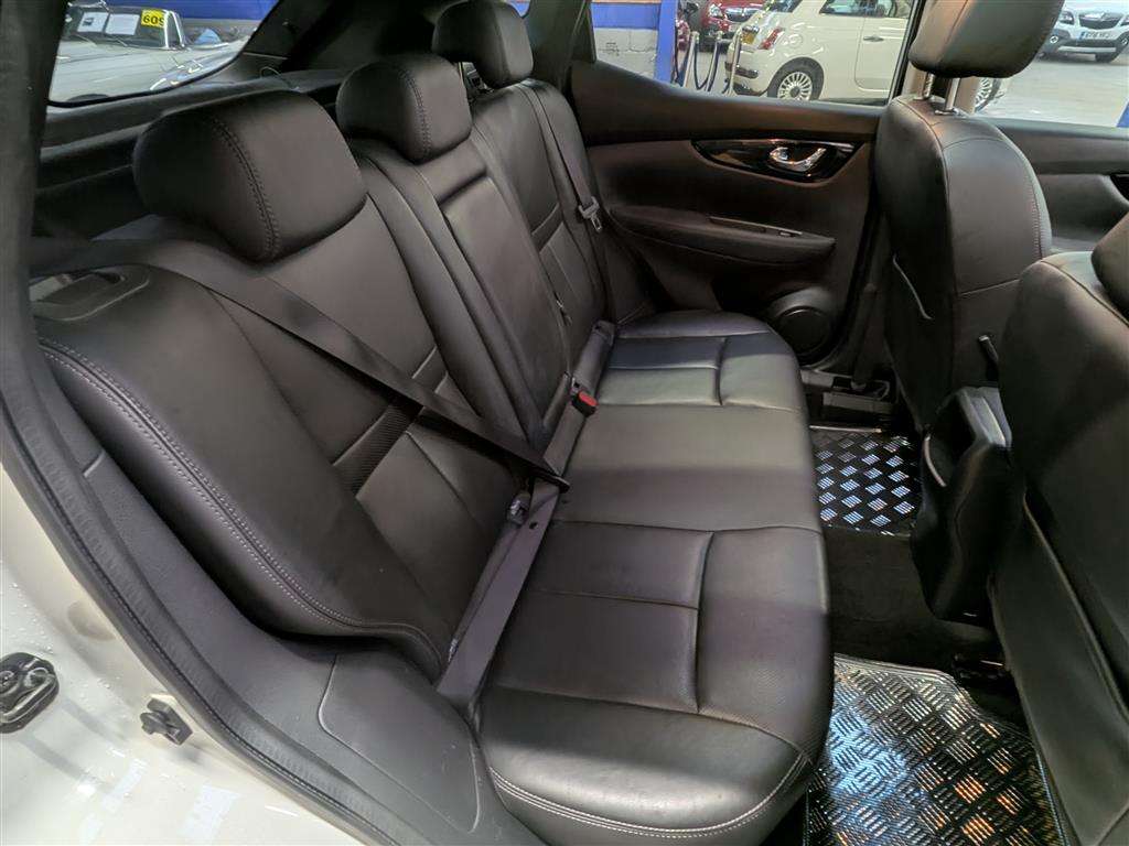 <p>2014 NISSAN QASHQAI TEKNA DCI CVT</p>