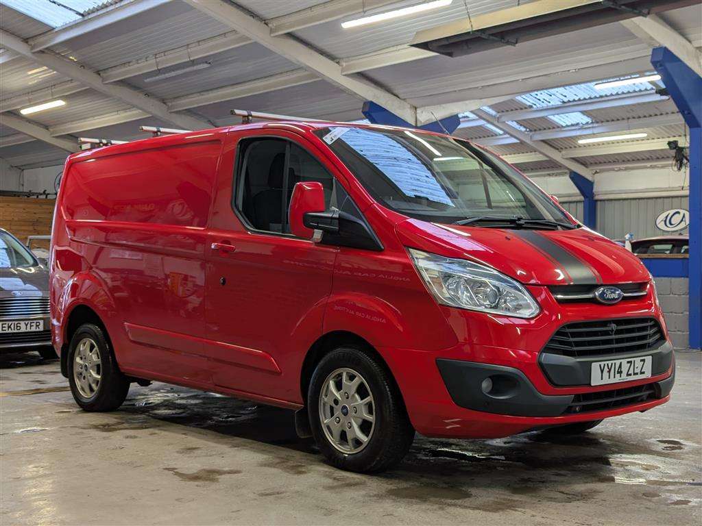 <p>2014 FORD TRANSIT CUSTOM 270 LTD E-</p>