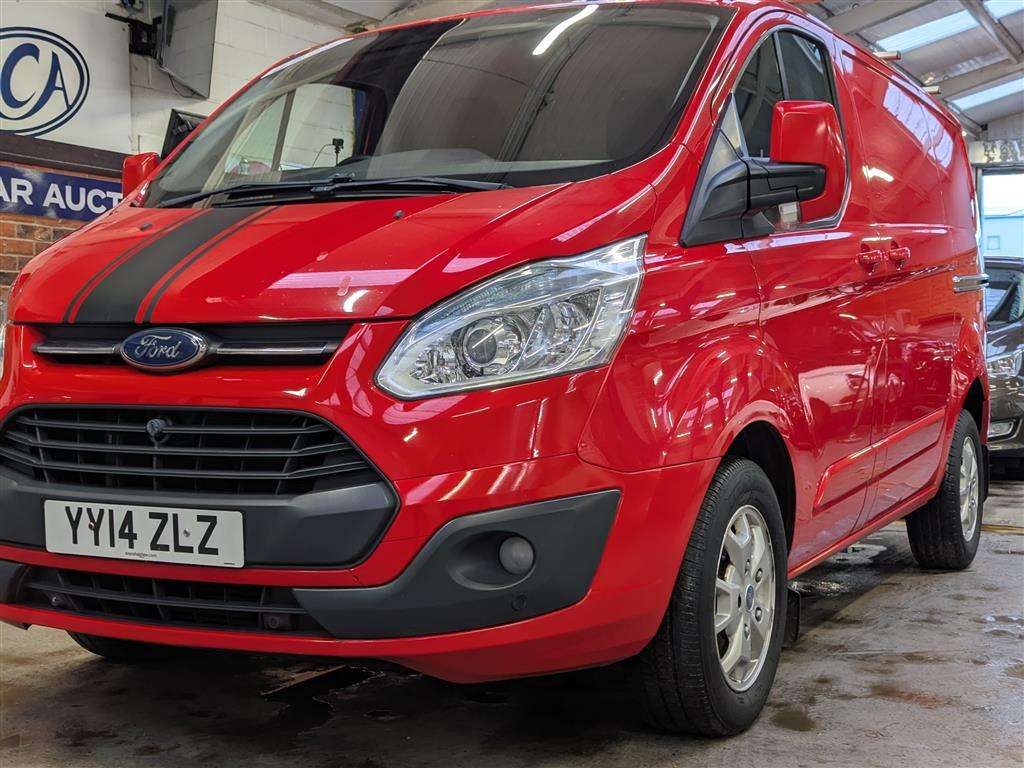<p>2014 FORD TRANSIT CUSTOM 270 LTD E-</p>