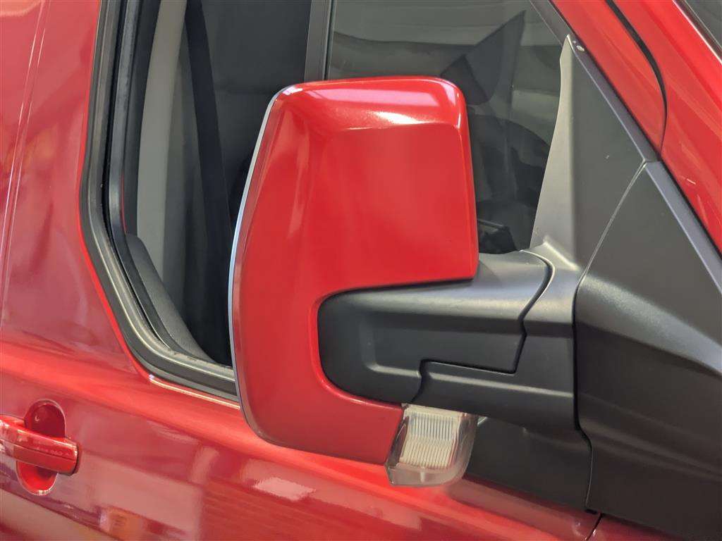 <p>2014 FORD TRANSIT CUSTOM 270 LTD E-</p>