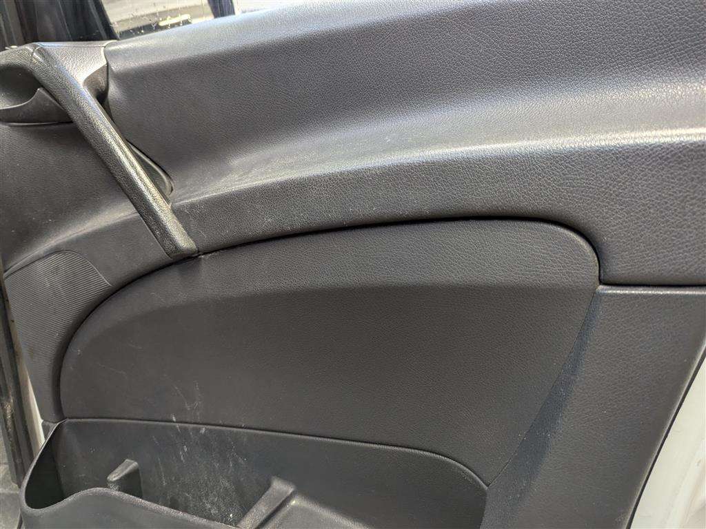 <p>2013 MERCEDES-BENZ VITO 116 CDI</p>