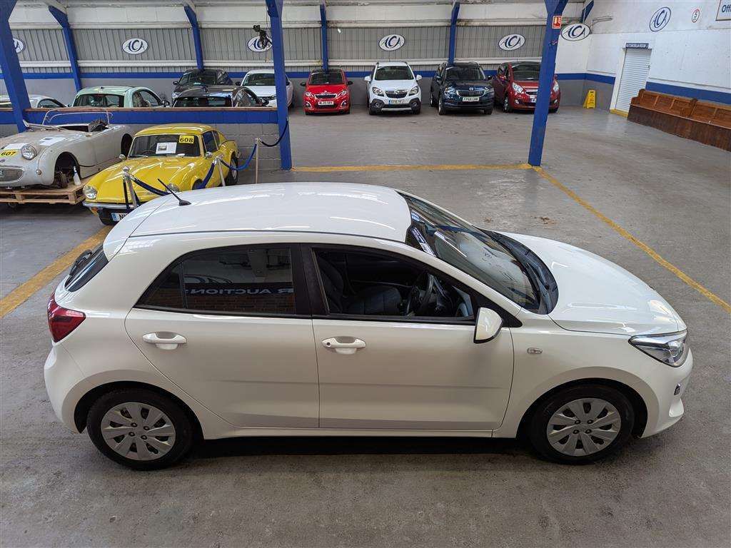 <p>2018 KIA RIO 1</p>