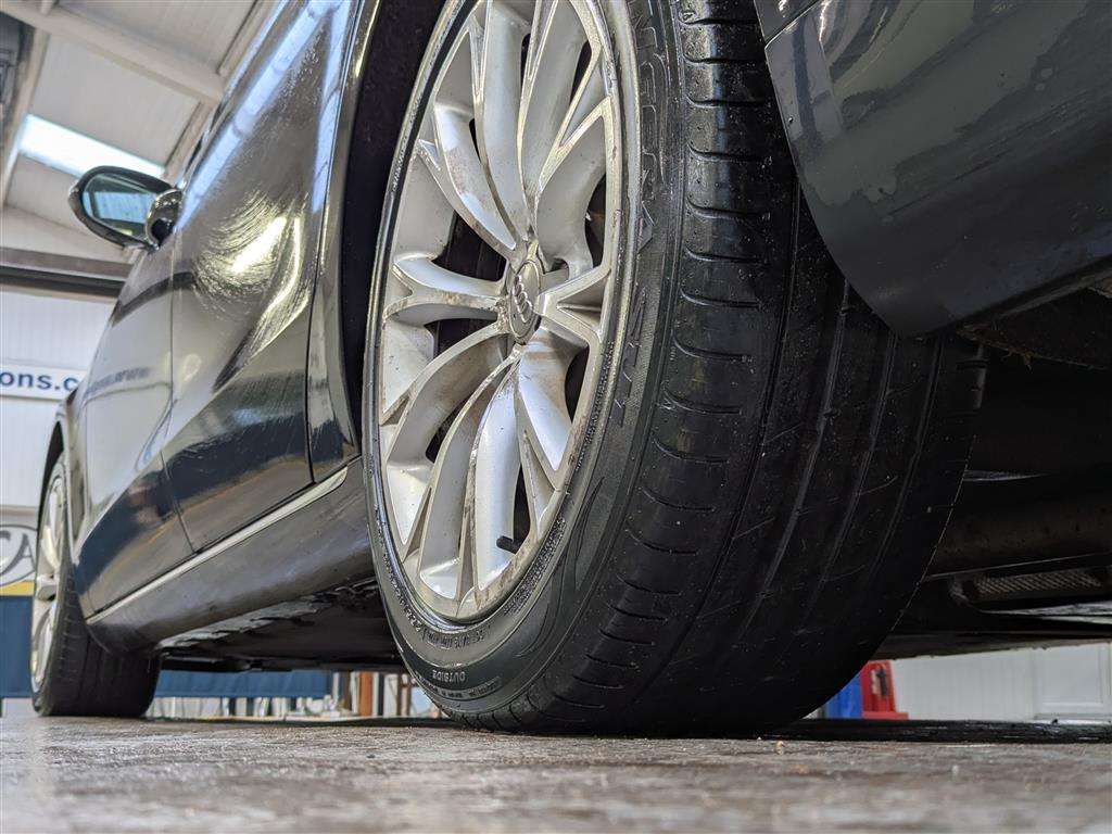 <p>2012 AUDI A8 SE EXEC TDI QUATTRO AUTO</p>