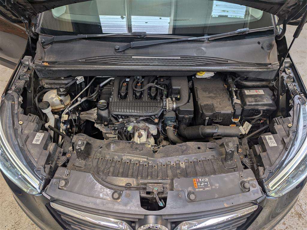 <p>2020 VAUXHALL CROSSLAND X GRIFFIN</p>