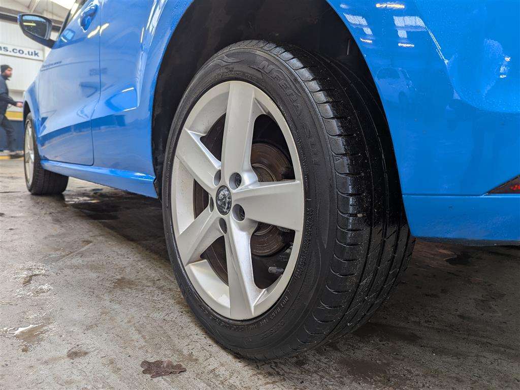 <p>2014 VOLKSWAGEN POLO SEL TSI</p>