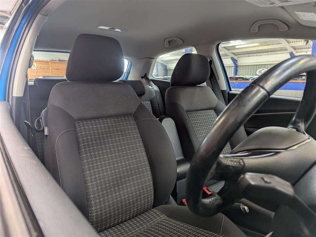 <p>2014 VOLKSWAGEN POLO SEL TSI</p>