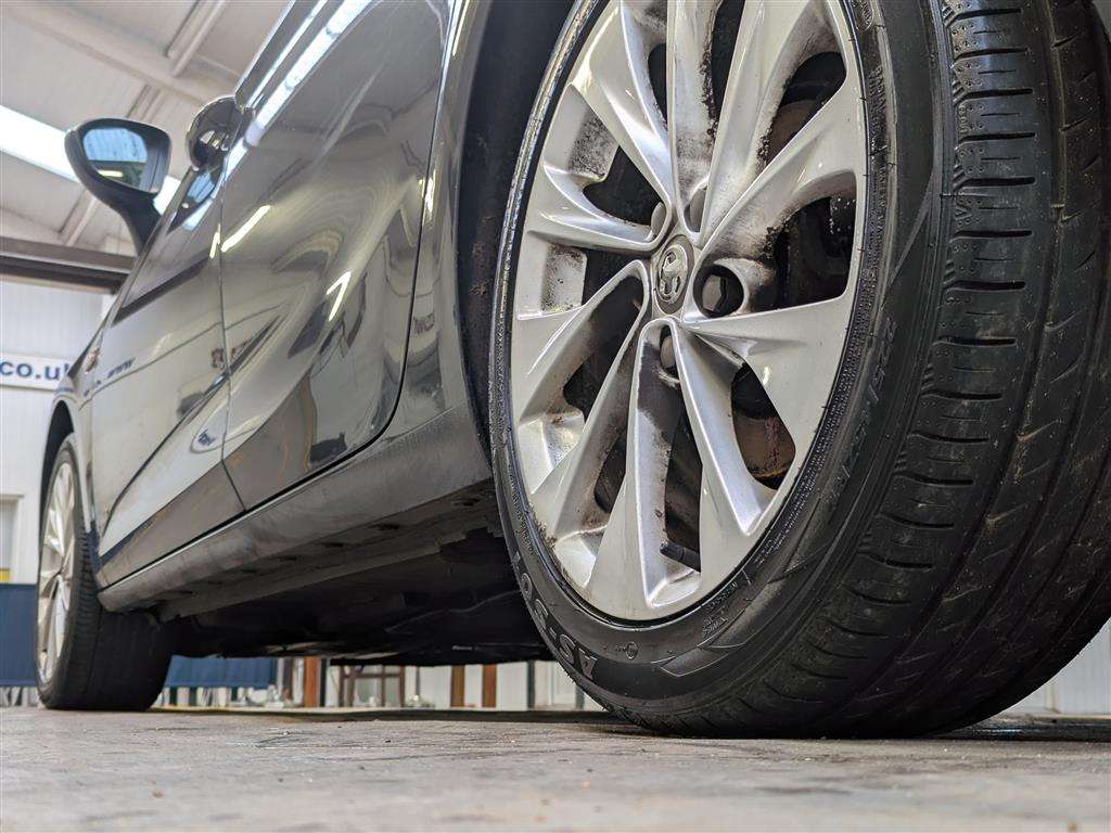 <p>2016 VAUXHALL ASTRA TECH LINE CDTI S/S</p>