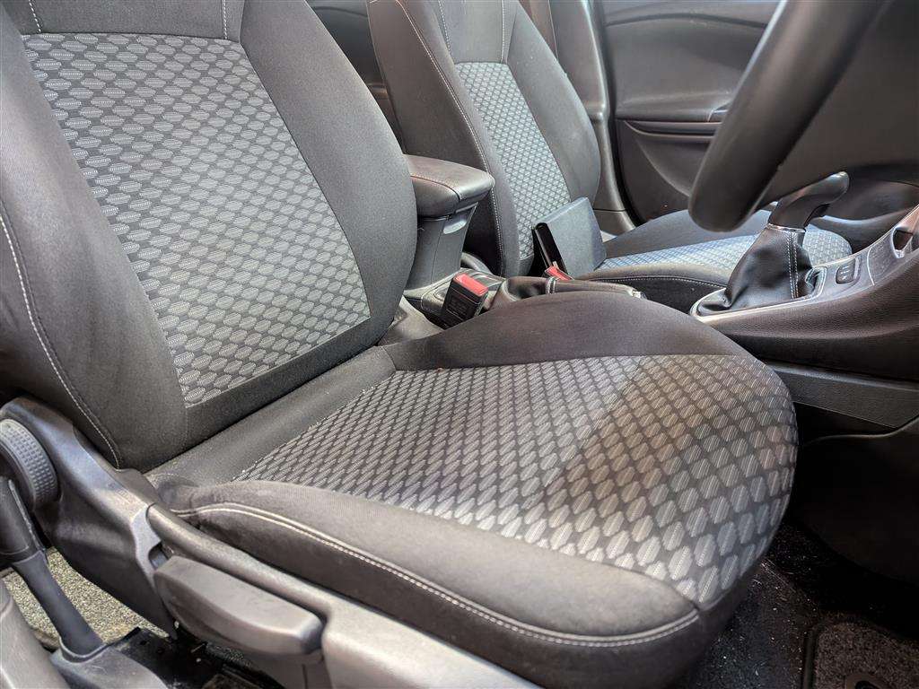 <p>2016 VAUXHALL ASTRA TECH LINE CDTI S/S</p>