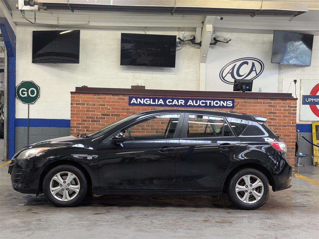 <p>2010 MAZDA 3 TS</p>