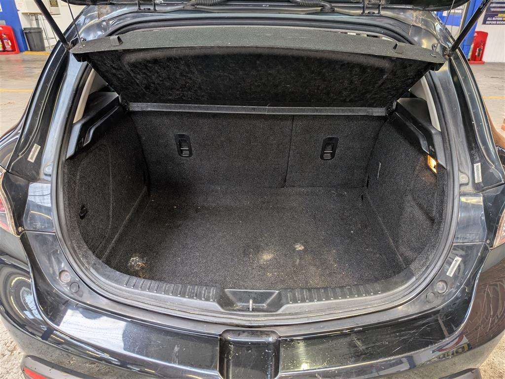 <p>2010 MAZDA 3 TS</p>