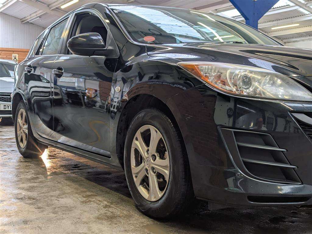 <p>2010 MAZDA 3 TS</p>