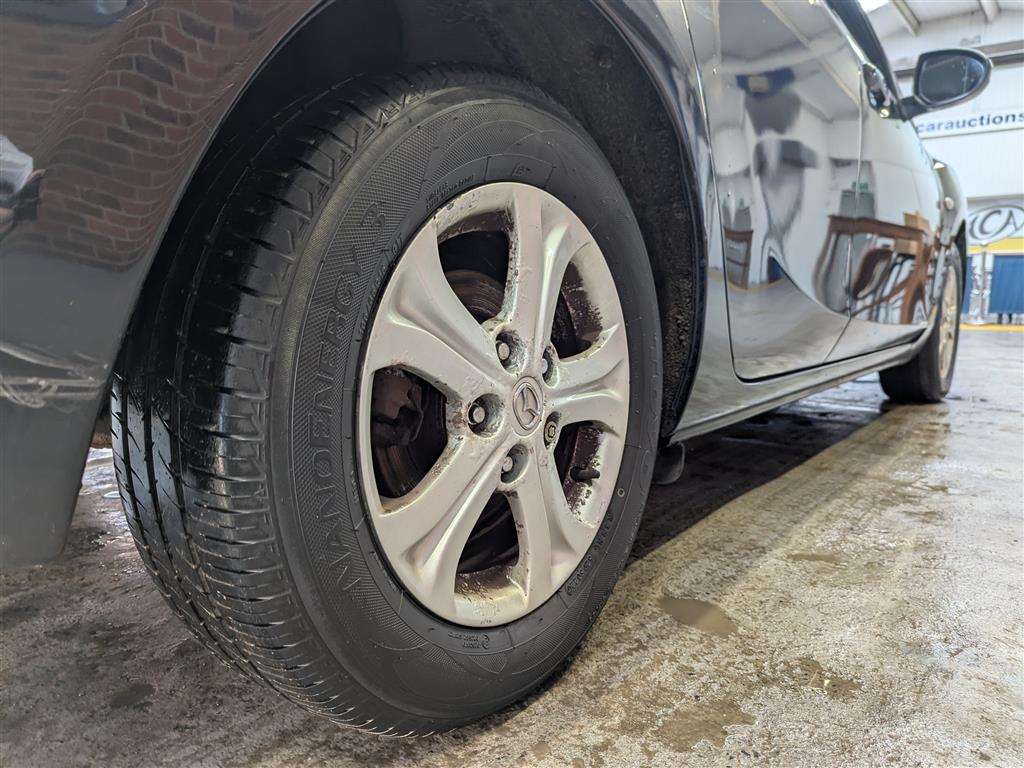 <p>2010 MAZDA 3 TS</p>