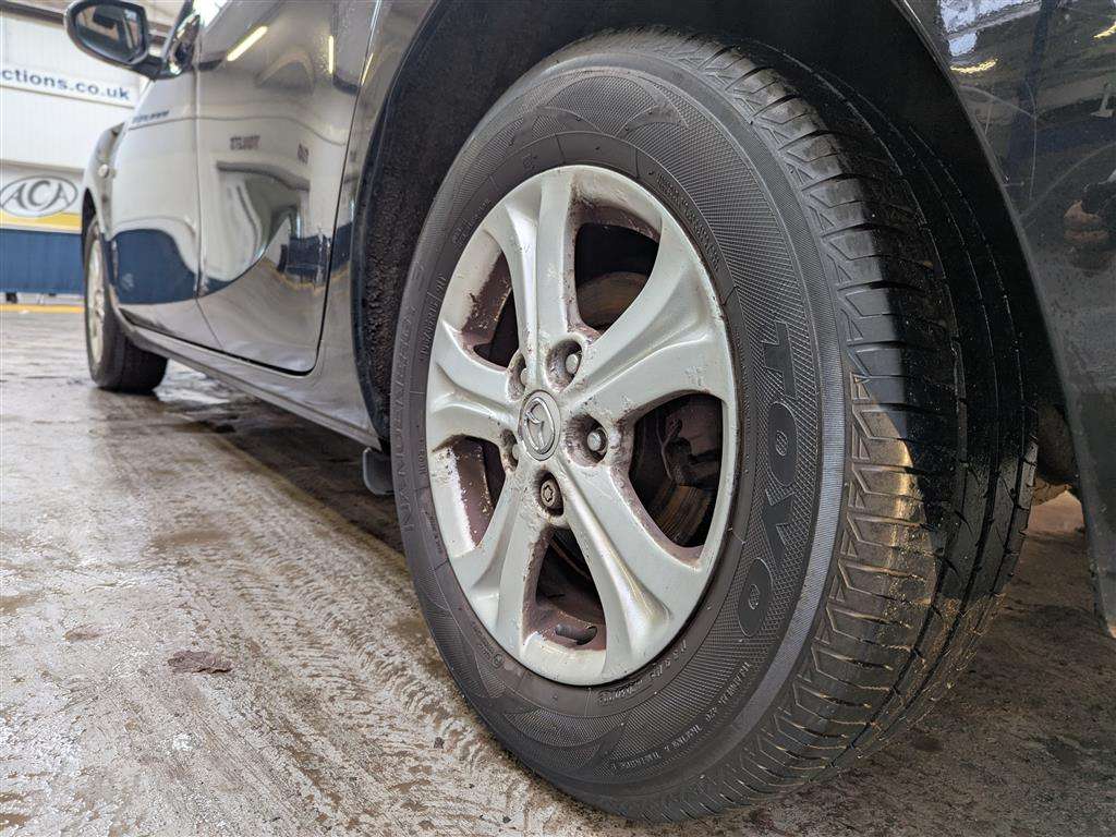 <p>2010 MAZDA 3 TS</p>