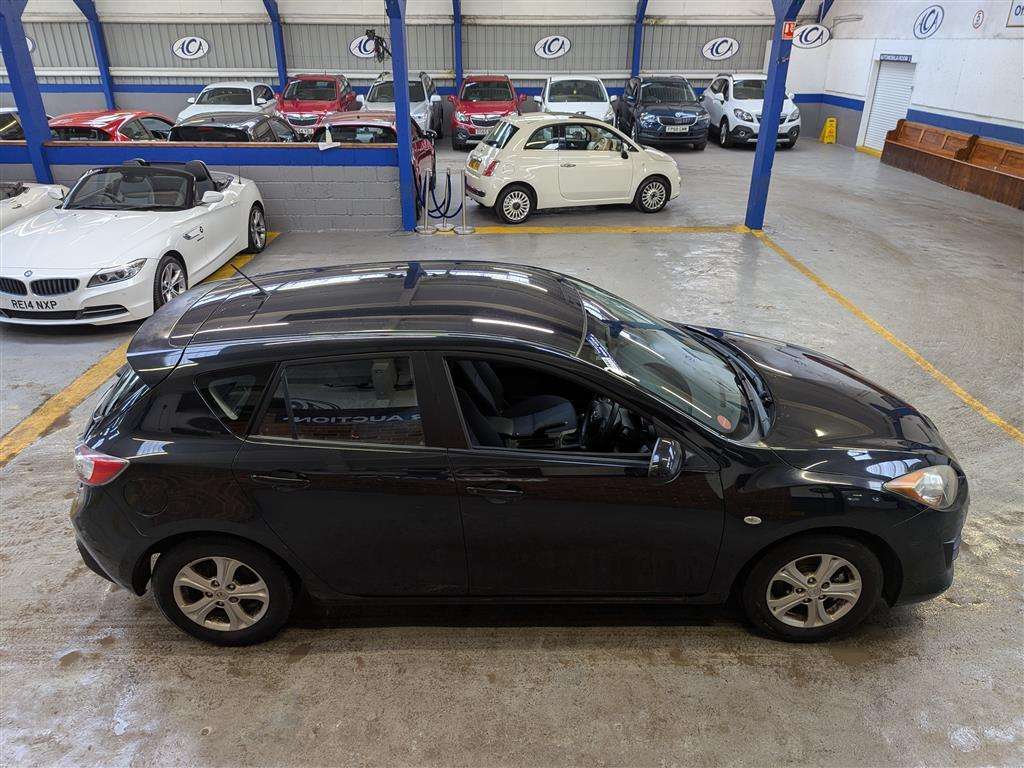 <p>2010 MAZDA 3 TS</p>