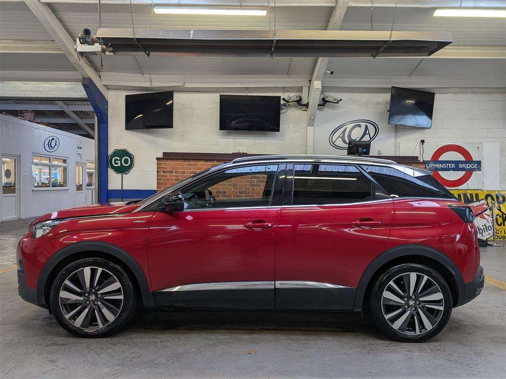 <p>2017 PEUGEOT 3008 GT LINE THP S/S AUTO</p>