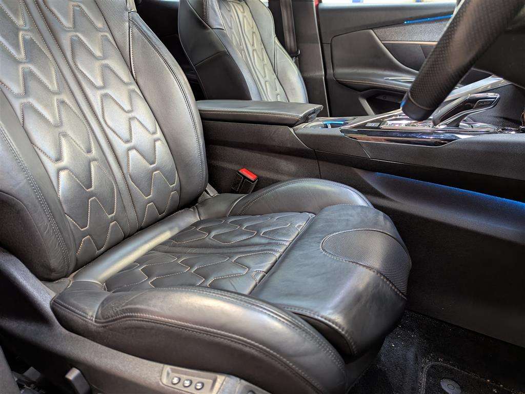 <p>2017 PEUGEOT 3008 GT LINE THP S/S AUTO</p>