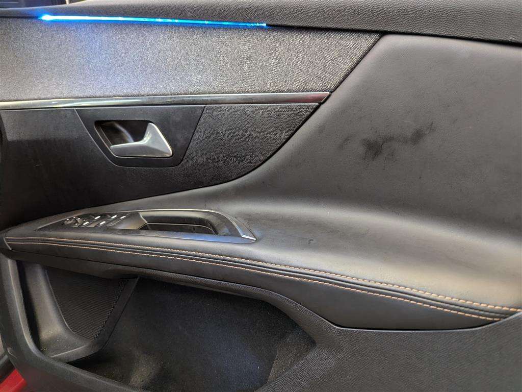 <p>2017 PEUGEOT 3008 GT LINE THP S/S AUTO</p>