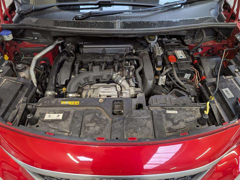 <p>2017 PEUGEOT 3008 GT LINE THP S/S AUTO</p>