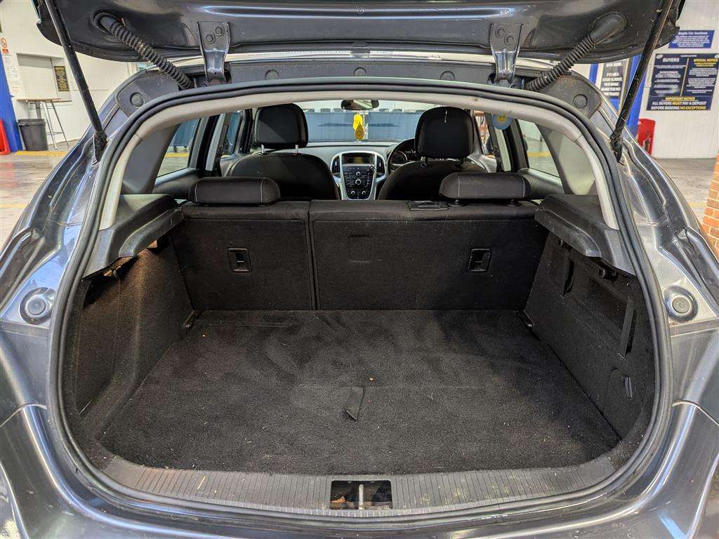 <p>2010 VAUXHALL ASTRA SRI CDTI 108</p>