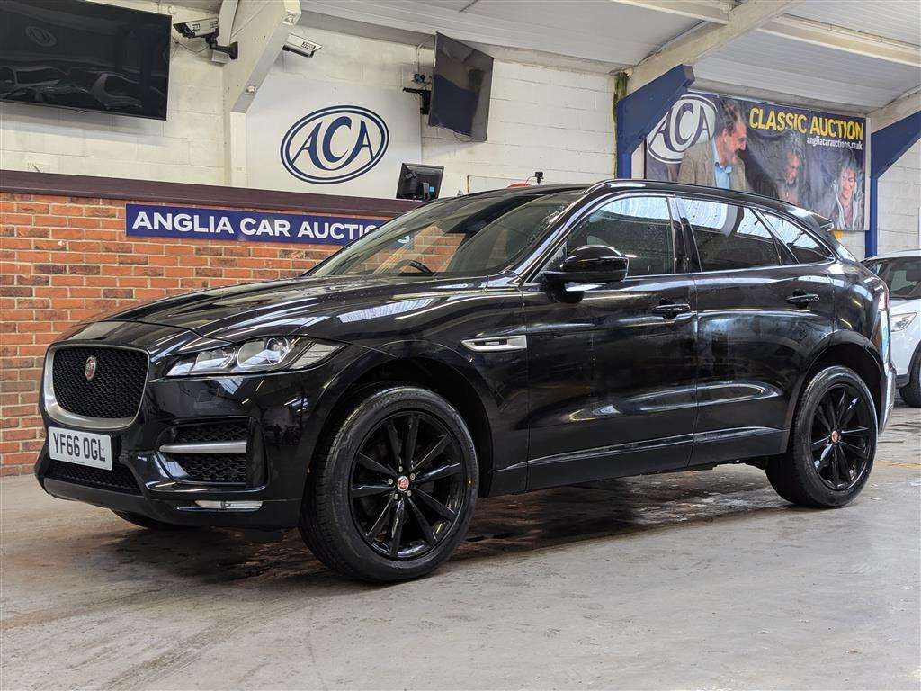 <p>2016 JAGUAR F-PACE R-SPORT AWD D</p>