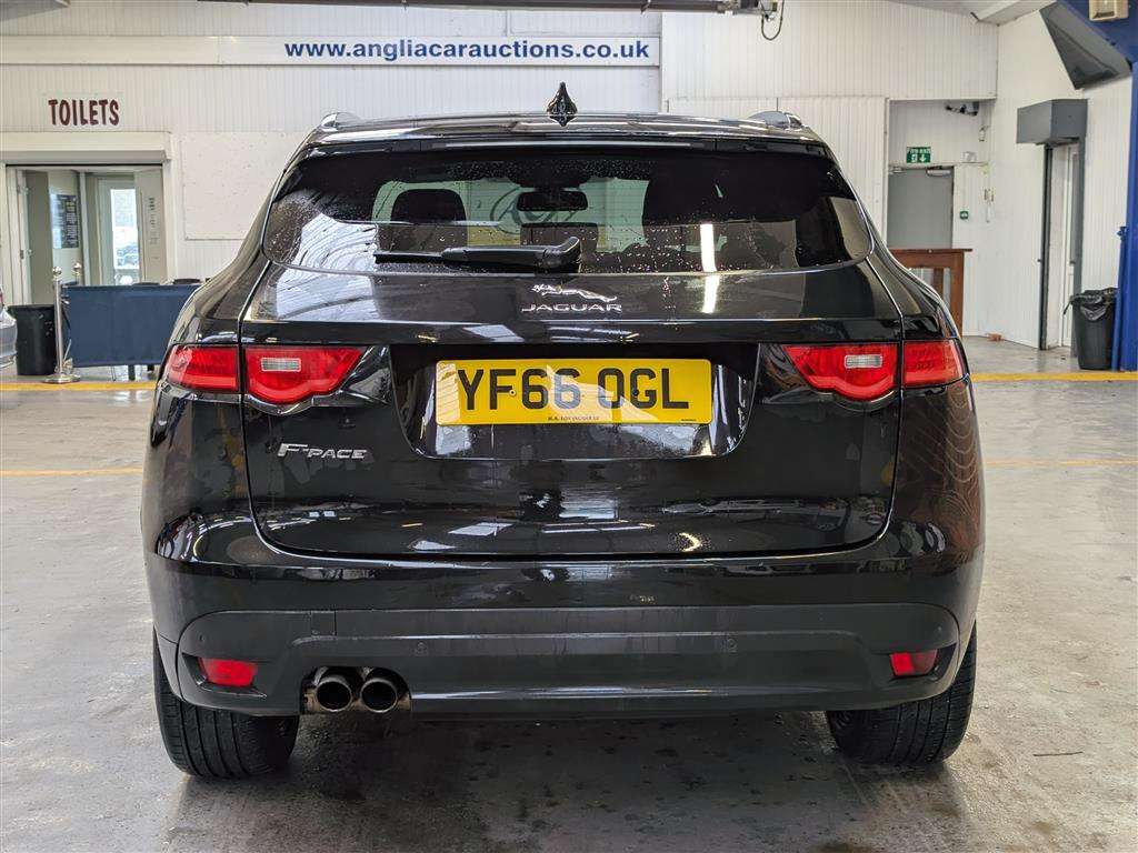 <p>2016 JAGUAR F-PACE R-SPORT AWD D</p>