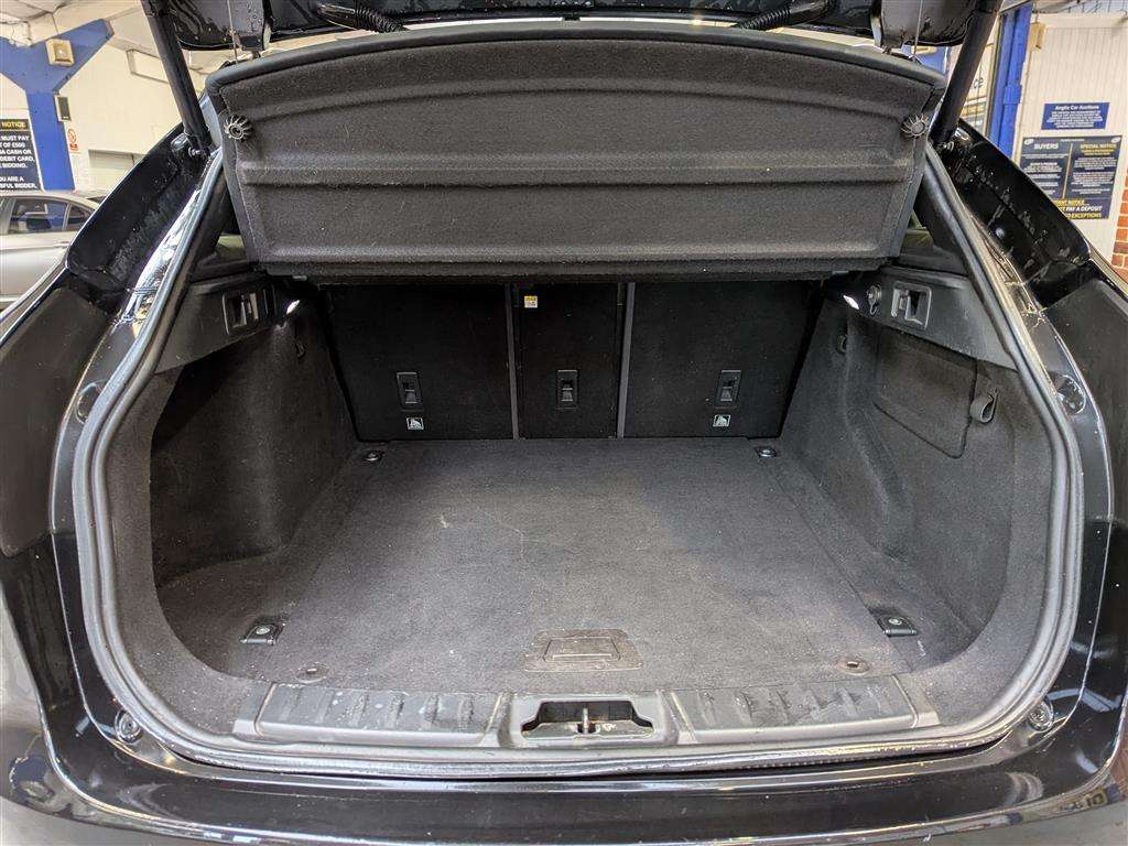 <p>2016 JAGUAR F-PACE R-SPORT AWD D</p>