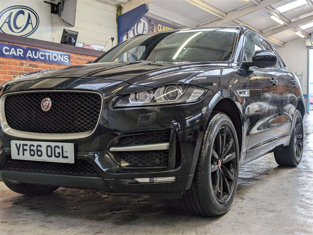 <p>2016 JAGUAR F-PACE R-SPORT AWD D</p>
