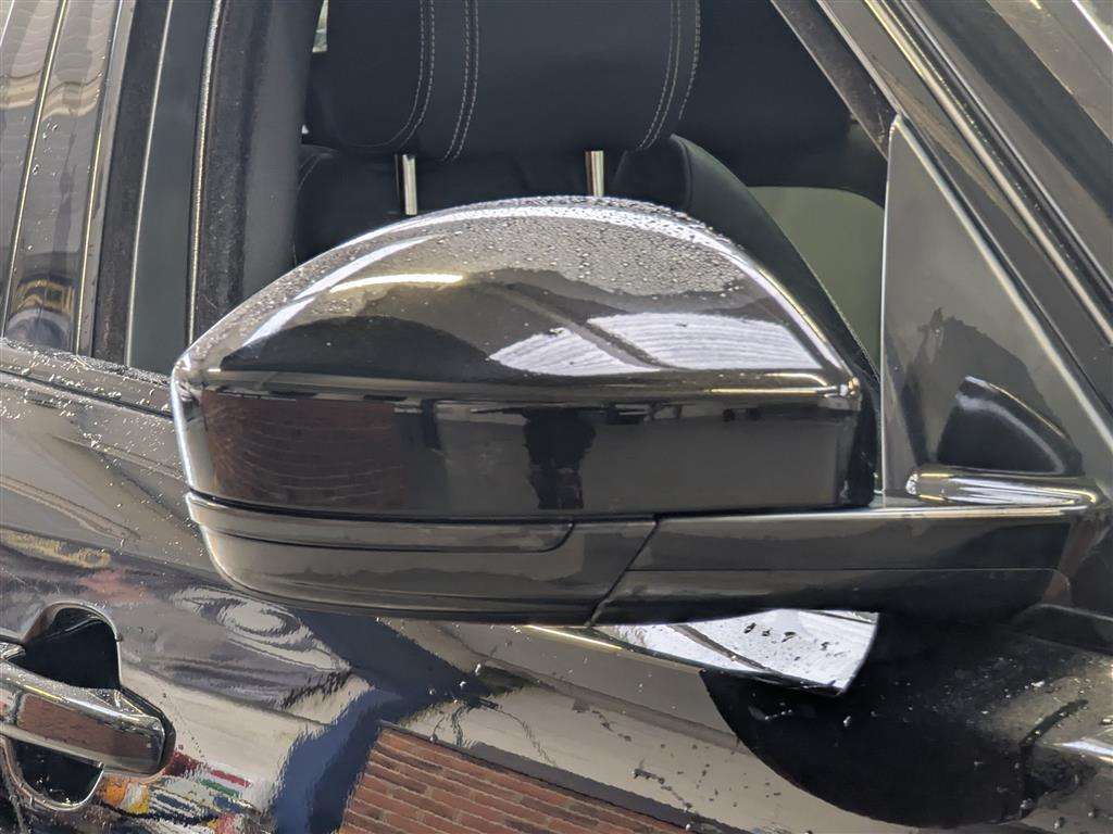 <p>2016 JAGUAR F-PACE R-SPORT AWD D</p>