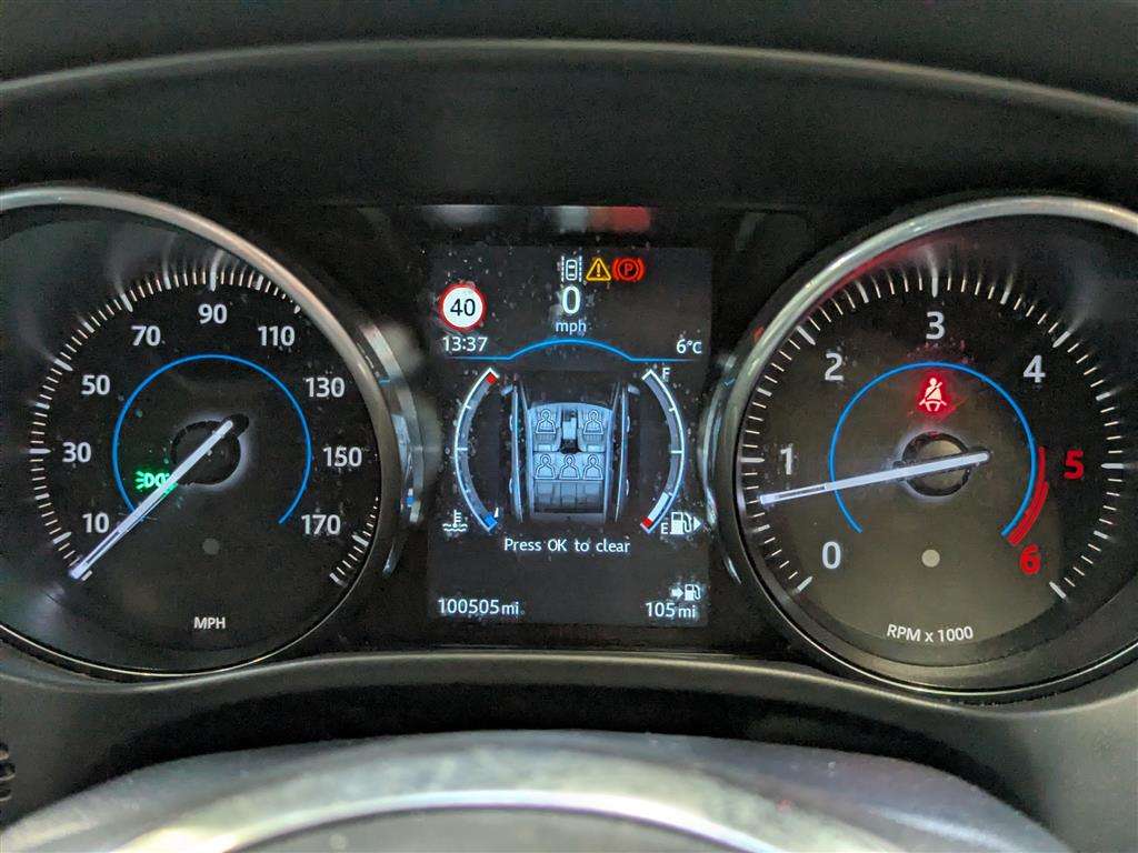 <p>2016 JAGUAR F-PACE R-SPORT AWD D</p>