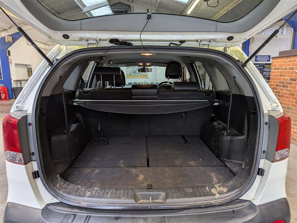 <p>2012 KIA SORENTO KX-2 CRDI 4X4 AUTO</p>