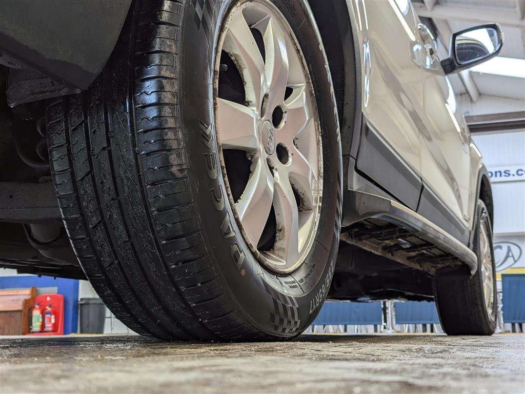 <p>2012 KIA SORENTO KX-2 CRDI 4X4 AUTO</p>