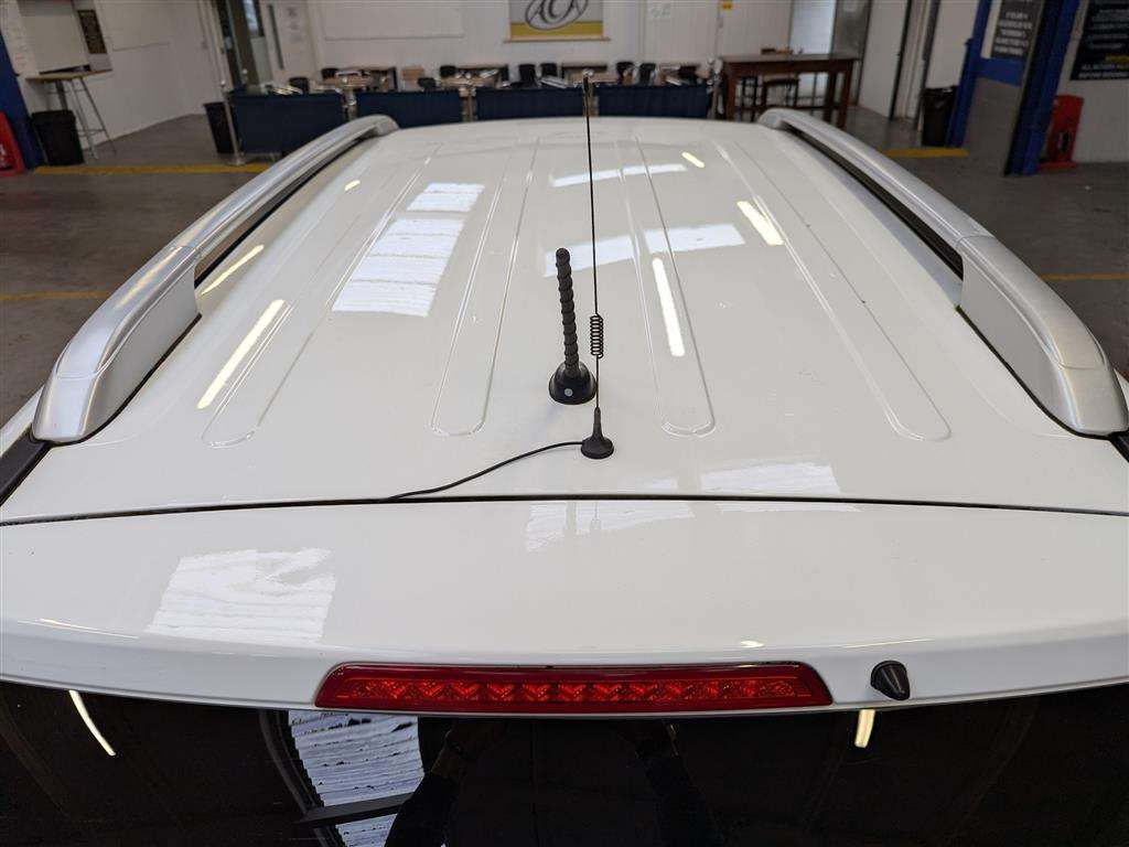 <p>2012 KIA SORENTO KX-2 CRDI 4X4 AUTO</p>