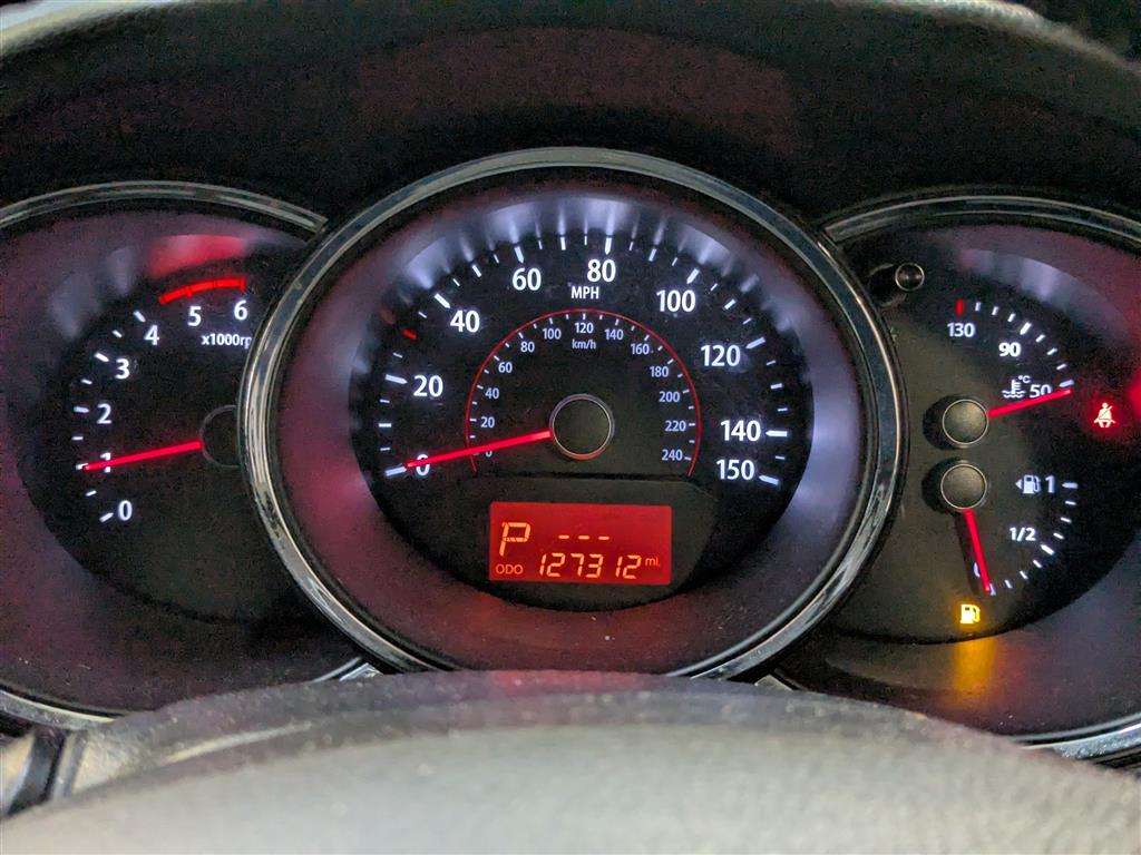 <p>2012 KIA SORENTO KX-2 CRDI 4X4 AUTO</p>