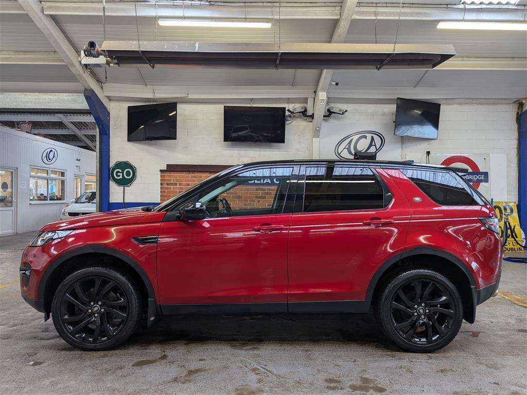 <p>2017 LAND ROVER DISCO-Y SPORT BLACK HSE T</p>