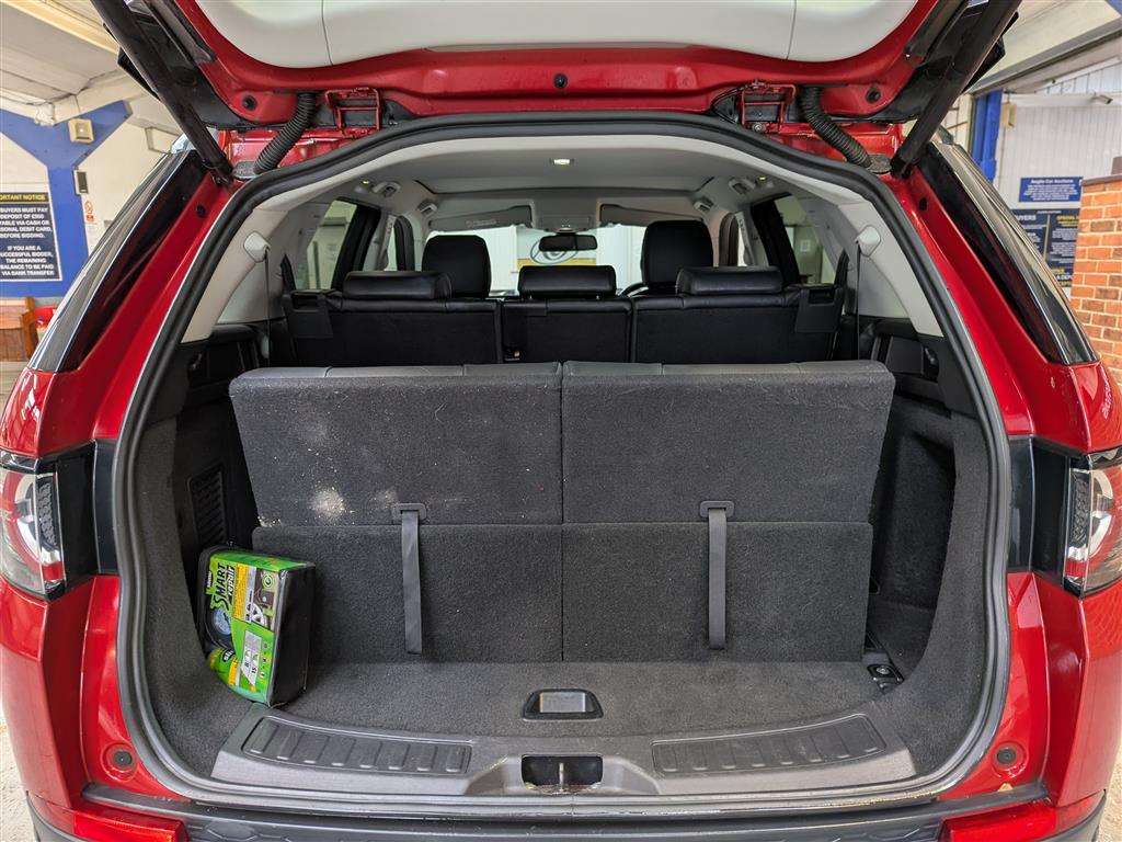 <p>2017 LAND ROVER DISCO-Y SPORT BLACK HSE T</p>