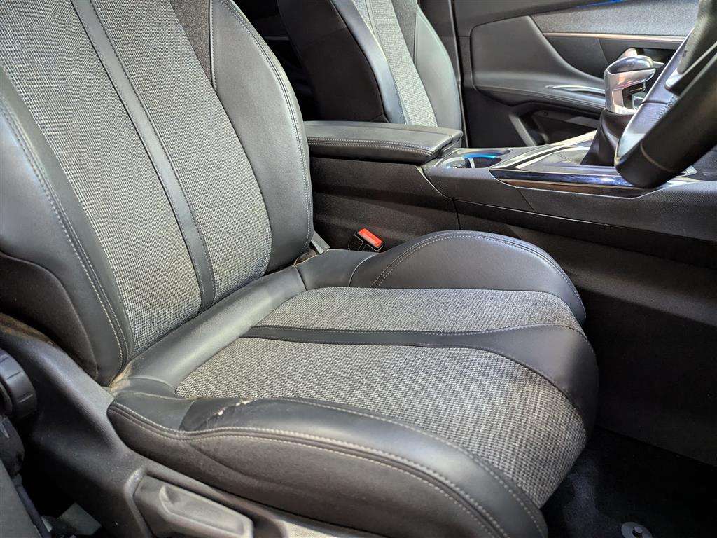 <p>2019 PEUGEOT 3008 ALLURE S/S</p>