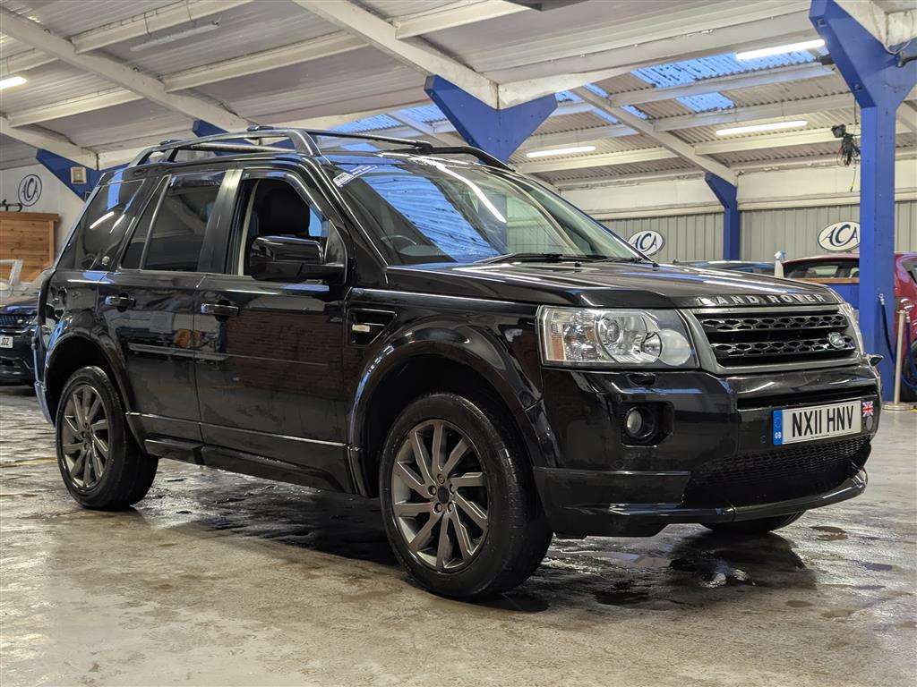 <p>2011 LAND ROVER FREELANDER SPORT LE SD4 A</p>