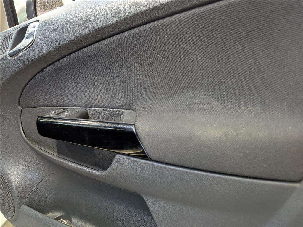 <p>2007 VAUXHALL CORSA CLUB A/C AUTO</p>