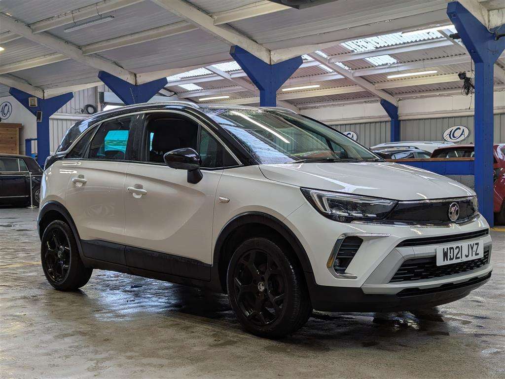 <p>2021 VAUXHALL CROSSLAND SRI NAV TURBO</p>