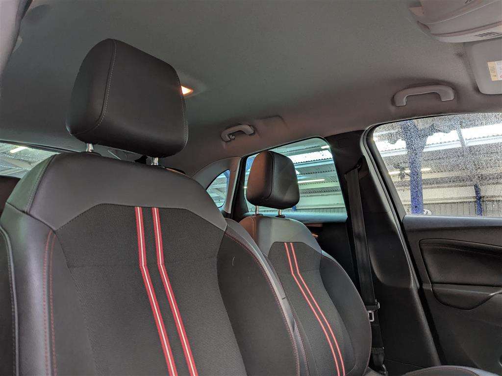 <p>2021 VAUXHALL CROSSLAND SRI NAV TURBO</p>