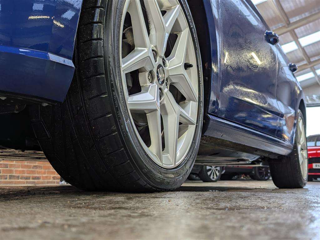 <p>2020 SEAT IBIZA FR TSI</p>