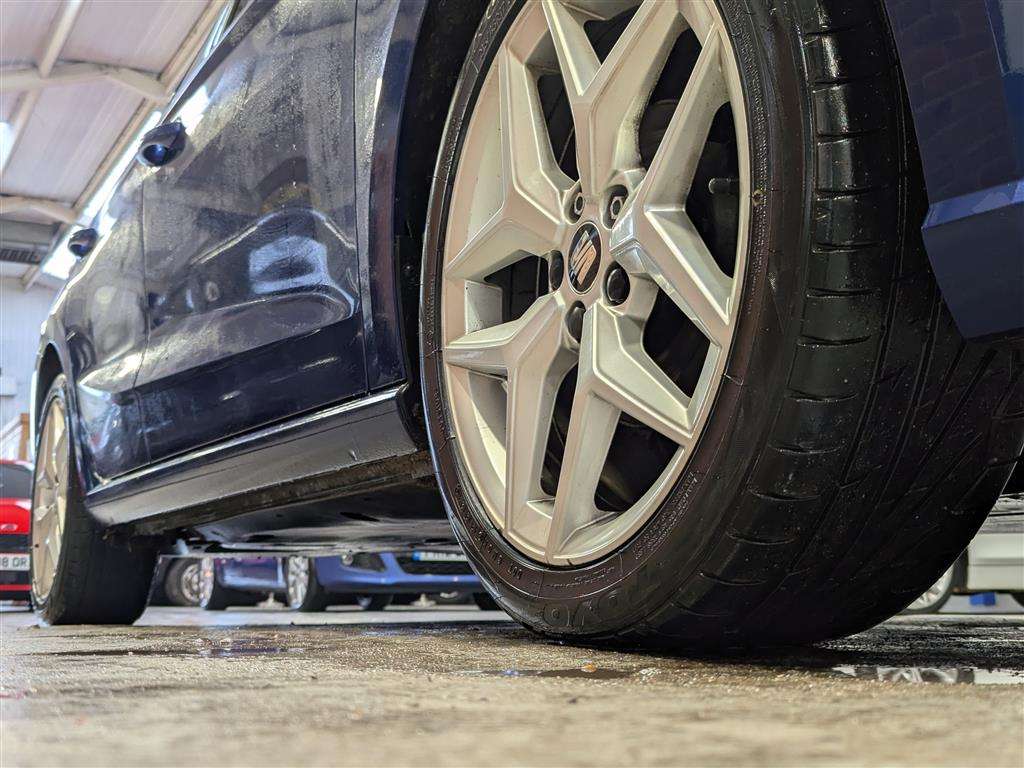 <p>2020 SEAT IBIZA FR TSI</p>