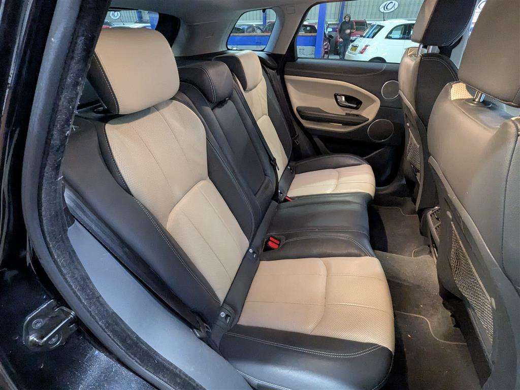 <p>2016 LAND ROVER R ROVER EVOQUE SE TECH TD</p>