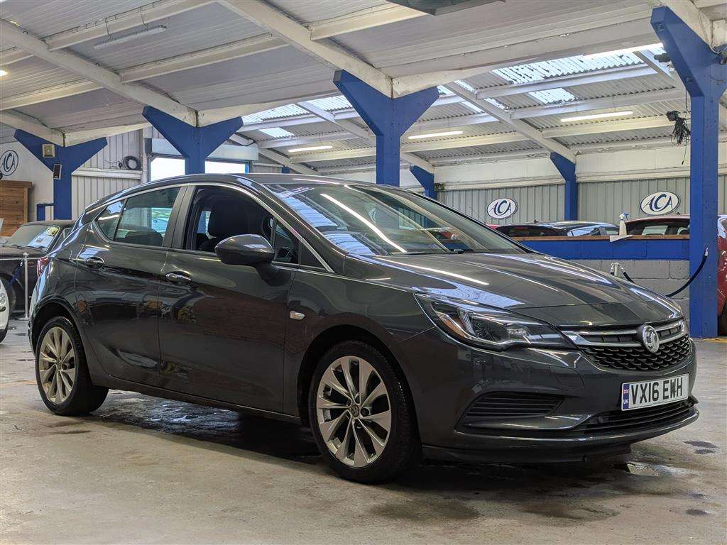<p>2016 VAUXHALL ASTRA TECH LINE CDTI S/S</p>