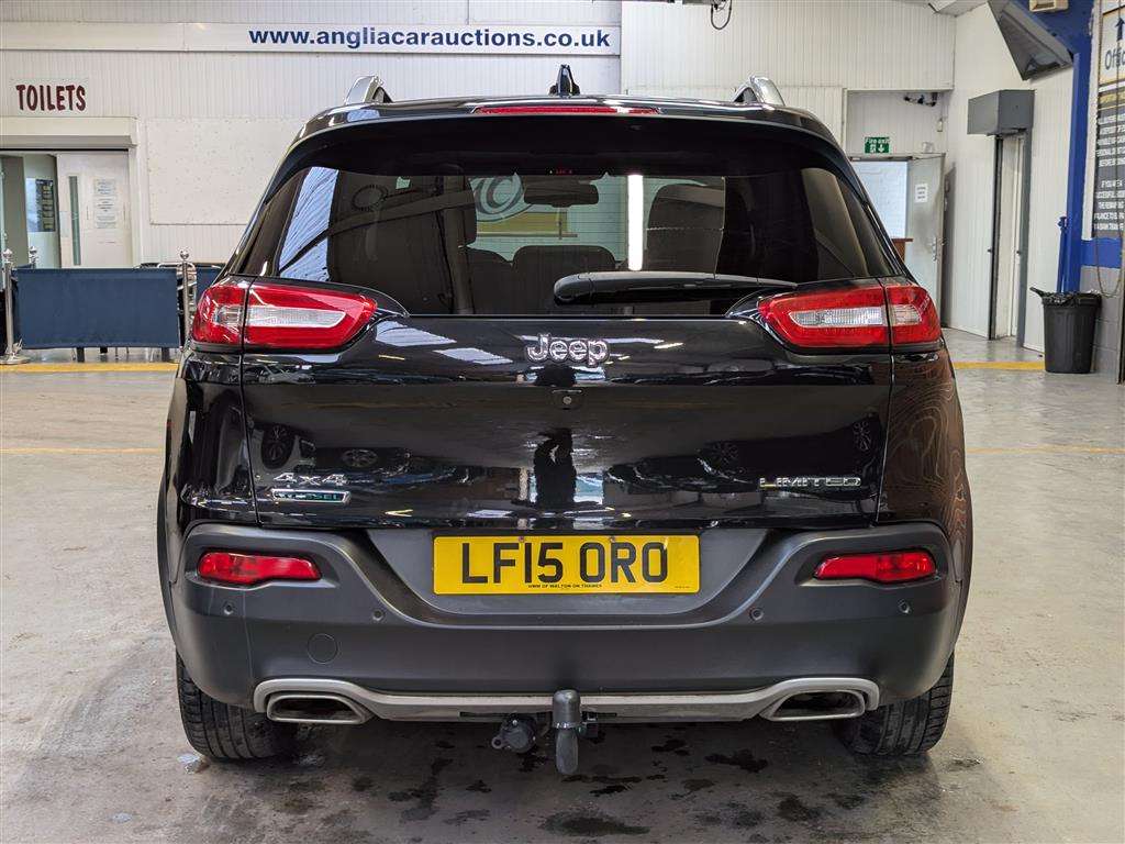 <p>2015 JEEP CHEROKEE LIMITED M-JET 4X</p>