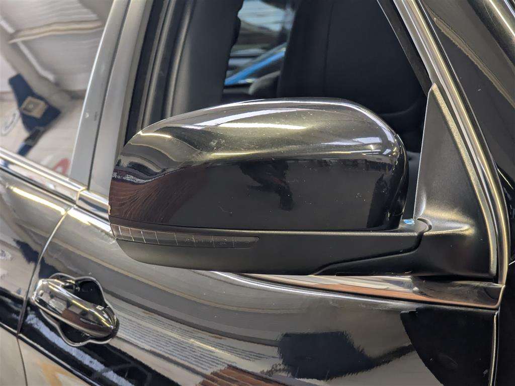 <p>2015 JEEP CHEROKEE LIMITED M-JET 4X</p>