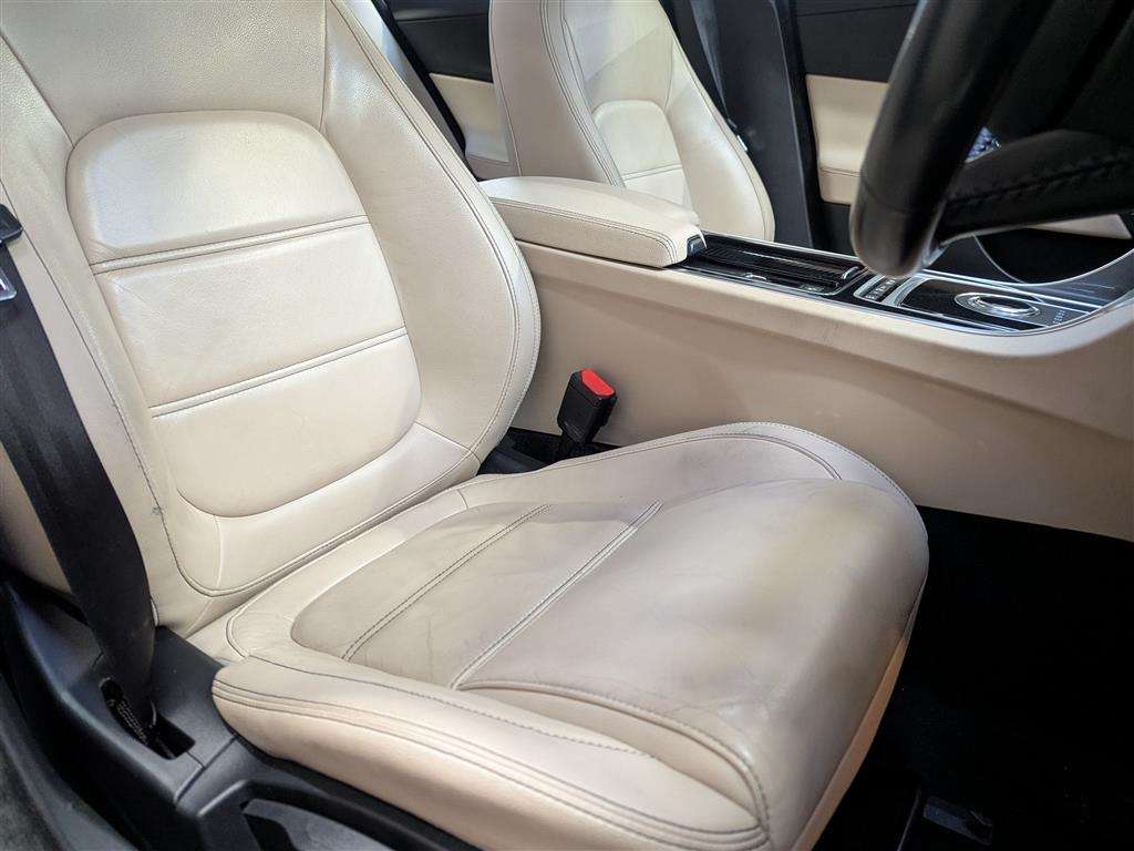 <p>2018 JAGUAR XE PRESTIGE I AUTO</p>