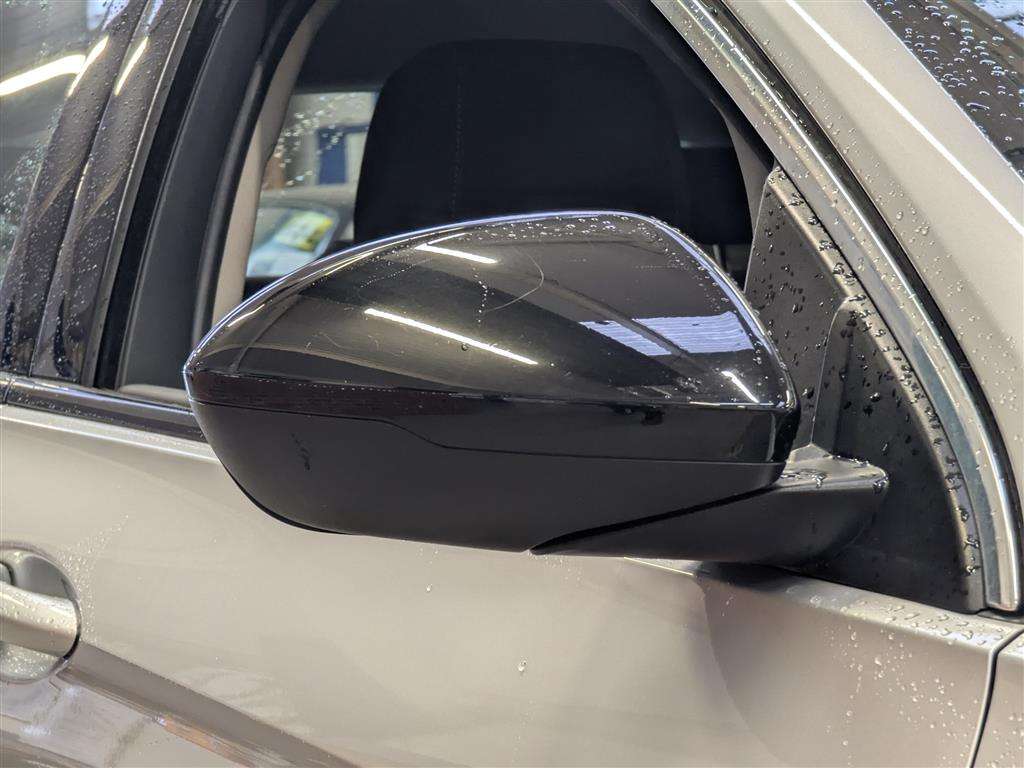 <p>2022 VAUXHALL INSIGNIA DESIGN TURBO D</p>