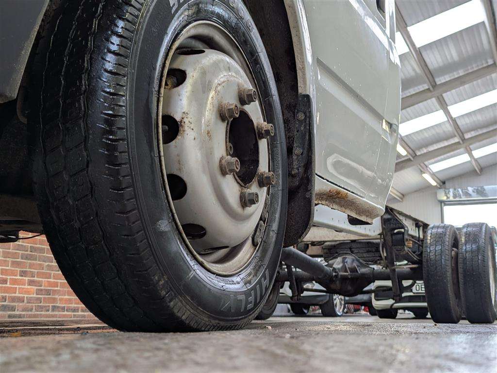 <p>2013 FORD TRANSIT 125 T350 RWD</p>